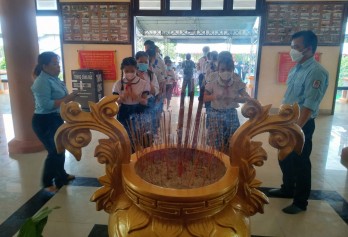 Thạnh Hoá tổ chức "Về nguồn" tại Khu tưởng niệm liệt sĩ Trung đoàn 207 Thạnh Hoá tổ chức "Về nguồn" tại Khu tưởng niệm liệt sĩ Trung đoàn 207