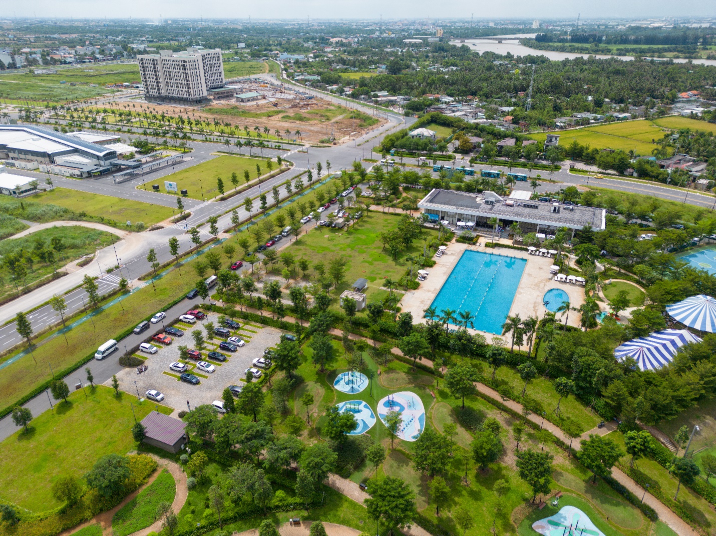 Căn hộ 'vừa túi tiền' giải cơn khát nhà ở tại Long An