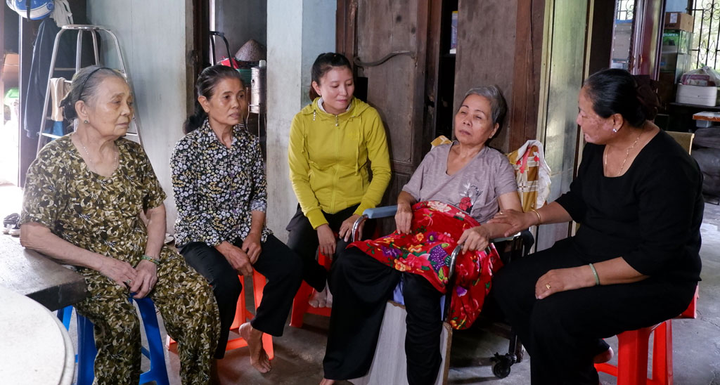 Vun đắp niềm tin cho người nghèo