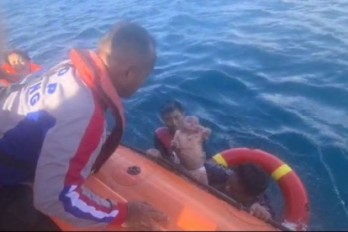 Indonesian passenger boat fire kills 14 Indonesian passenger boat fire kills 14