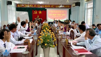 HĐND huyện Tân Hưng khóa VI tổ chức Kỳ họp thứ sáu HĐND huyện Tân Hưng khóa VI tổ chức Kỳ họp thứ sáu