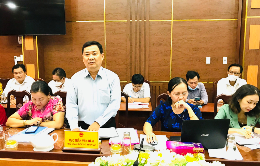 Kiểm tra, hướng dẫn nghiệp vụ công tác tư pháp tại huyện Cần Giuộc
