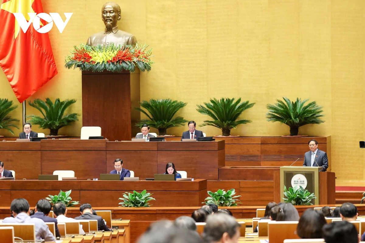 Thủ tướng báo cáo về công tác điều hành giá và bảo đảm nguồn cung xăng dầu