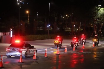 Thailand to deploy 30,000 police officers for APEC meeting Thailand to deploy 30,000 police officers for APEC meeting