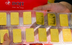 Giá vàng trong nước giảm còn 67 triệu đồng/lượng khi giá thế giới tụt dốc
