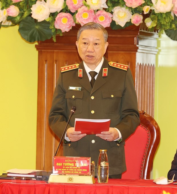 Xây dựng lực lượng công an có bản lĩnh và tuyệt đối trung thành