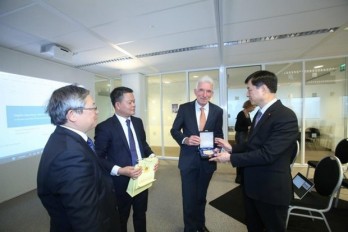 Vietnam, Netherlands share experience in data connection, sharing