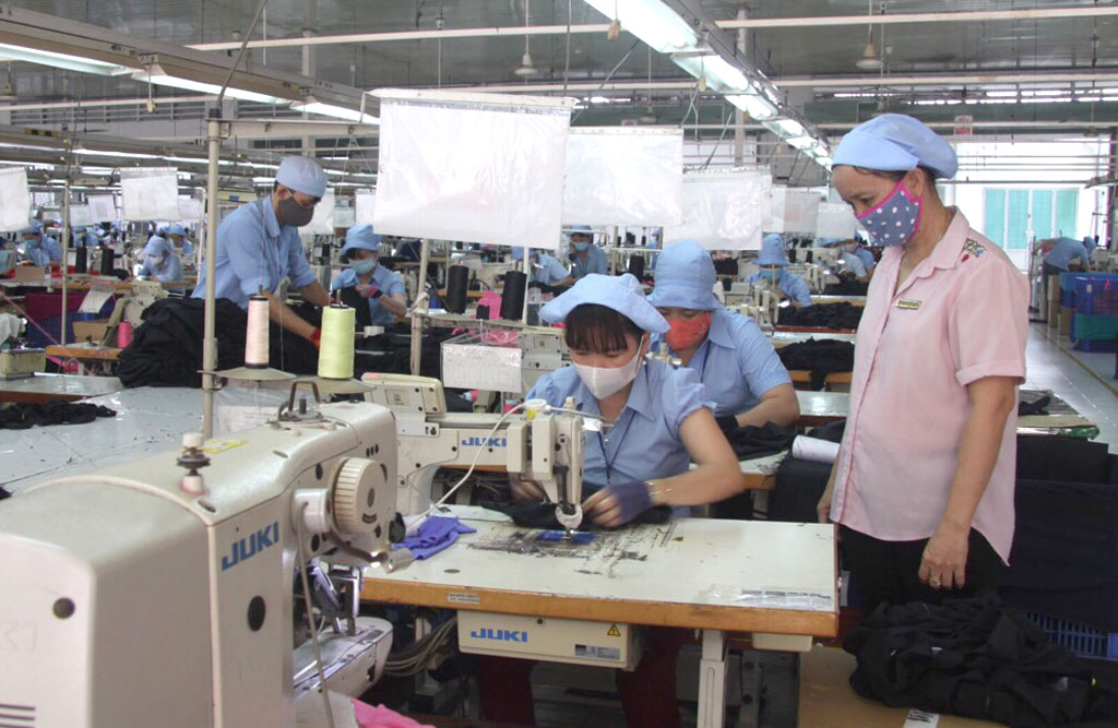 Long An: Nỗ lực duy trì việc làm, thu nhập cho công nhân, lao động
