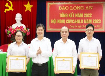 Báo Long An hoàn thành tốt nhiệm vụ tuyên truyền năm 2022