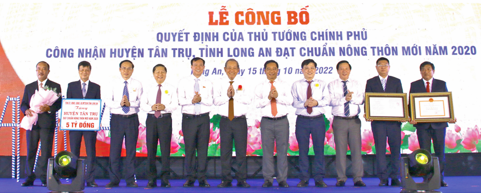 Khơi dậy và vun đắp khát vọng phát triển trong xu thế hội nhập