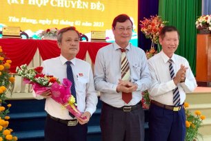 Ông Nguyễn Quốc Khánh đắc cử Chủ tịch HĐND huyện Tân Hưng khóa VI