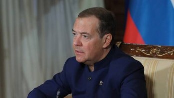 Ông Medvedev cảnh báo Ukraine sẽ "bốc cháy" nếu tấn công Crimea