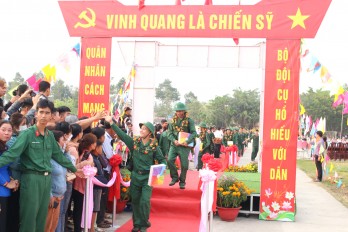 Vĩnh Hưng tổ chức giao, nhận quân