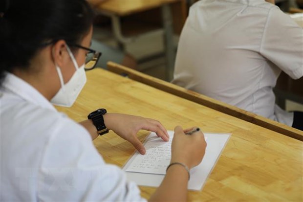 Kỳ thi vào lớp 10: Tập trung ôn thi, không xem nhẹ các môn học khác