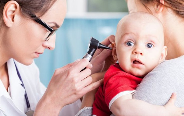 Biến chứng nguy hiểm khi trẻ bị viêm tai giữa