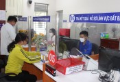 Duc Hoa improves reception and settlement of administrative procedures through level 3, 4 online public services