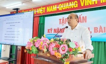 Thạnh Hóa tổ chức tập huấn kỹ năng viết tin, bài Thạnh Hóa tổ chức tập huấn kỹ năng viết tin, bài