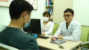 Nam giới có nên làm đẹp và cải thiện 'chuyện ấy' bằng nội tiết tố nam?