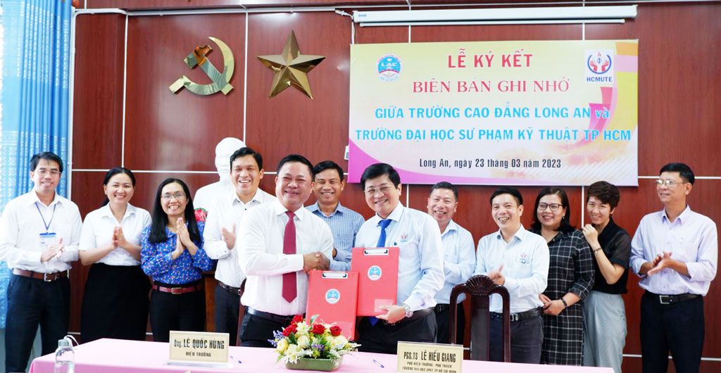 Trường Cao đẳng Long An và Trường Đại học Sư phạm Kỹ thuật TP HCM: Ký kết biên bản ghi nhớ hợp tác