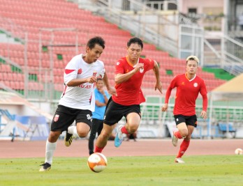 Đội bóng Long An cầm hòa TP. Hồ Chí Minh