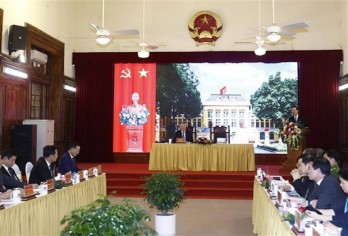 State leader requests courts to further improve judging quality