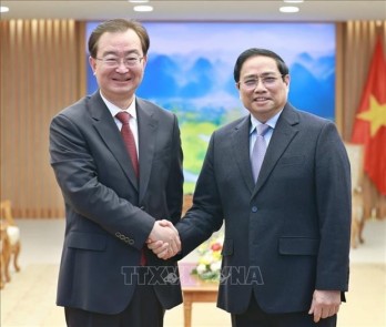 PM hosts leader of Yunnan provincial Party Committee