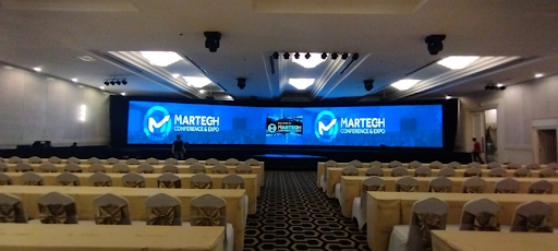 Led blue gợi ý lựa chọn màn hình LED phù hợp cho hội trường