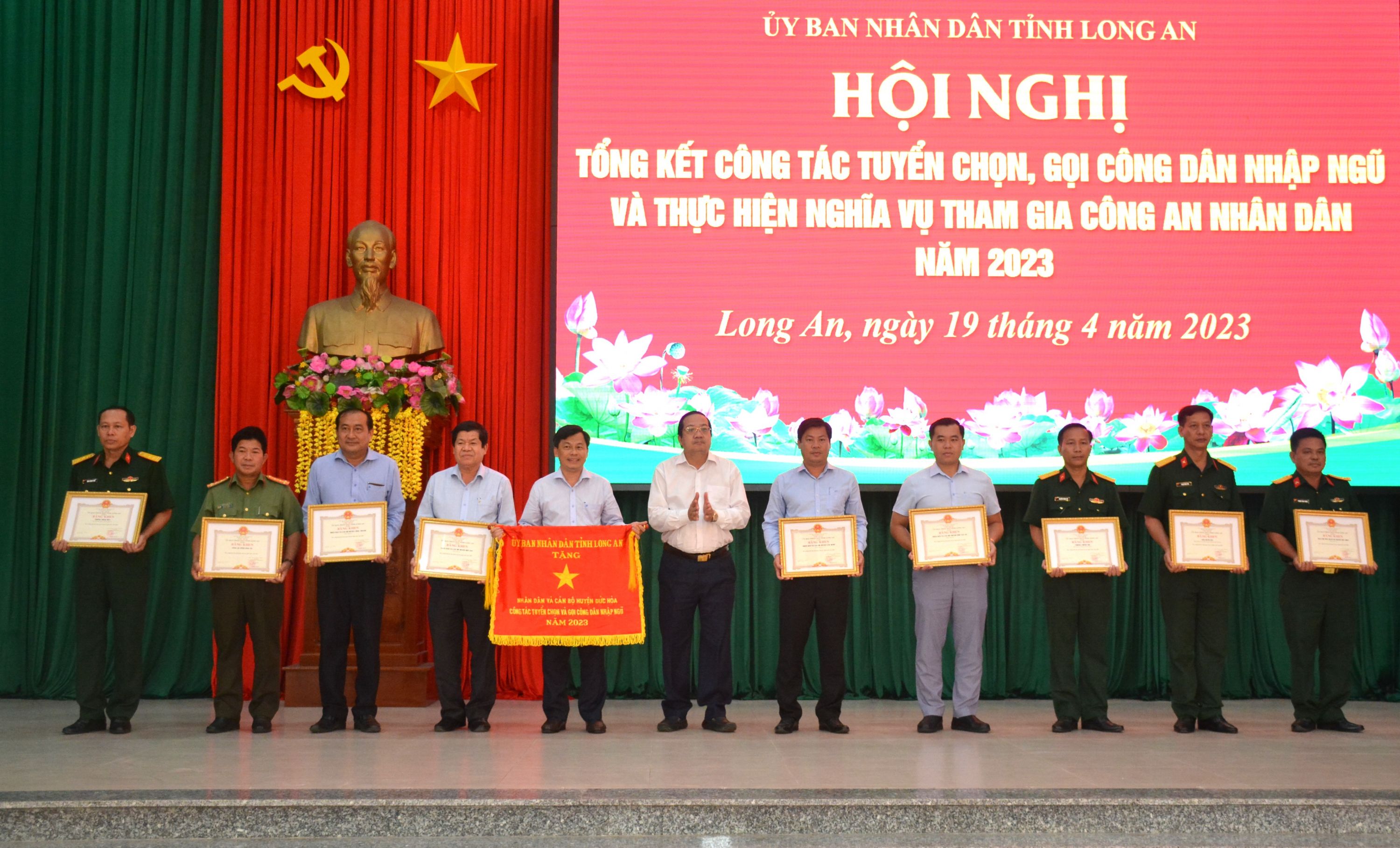 UBND tỉnh tổng kết công tác tuyển chọn và gọi công dân nhập ngũ năm 2023