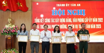 Đảng bộ khối Đảng TP.Tân An hoàn thành xuất sắc nhiệm vụ 5 năm liền