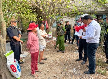 Tân Trụ: Cưỡng chế thu hồi đất, bàn giao mặt bằng thực hiện dự án Khu công nghiệp An Nhựt Tân