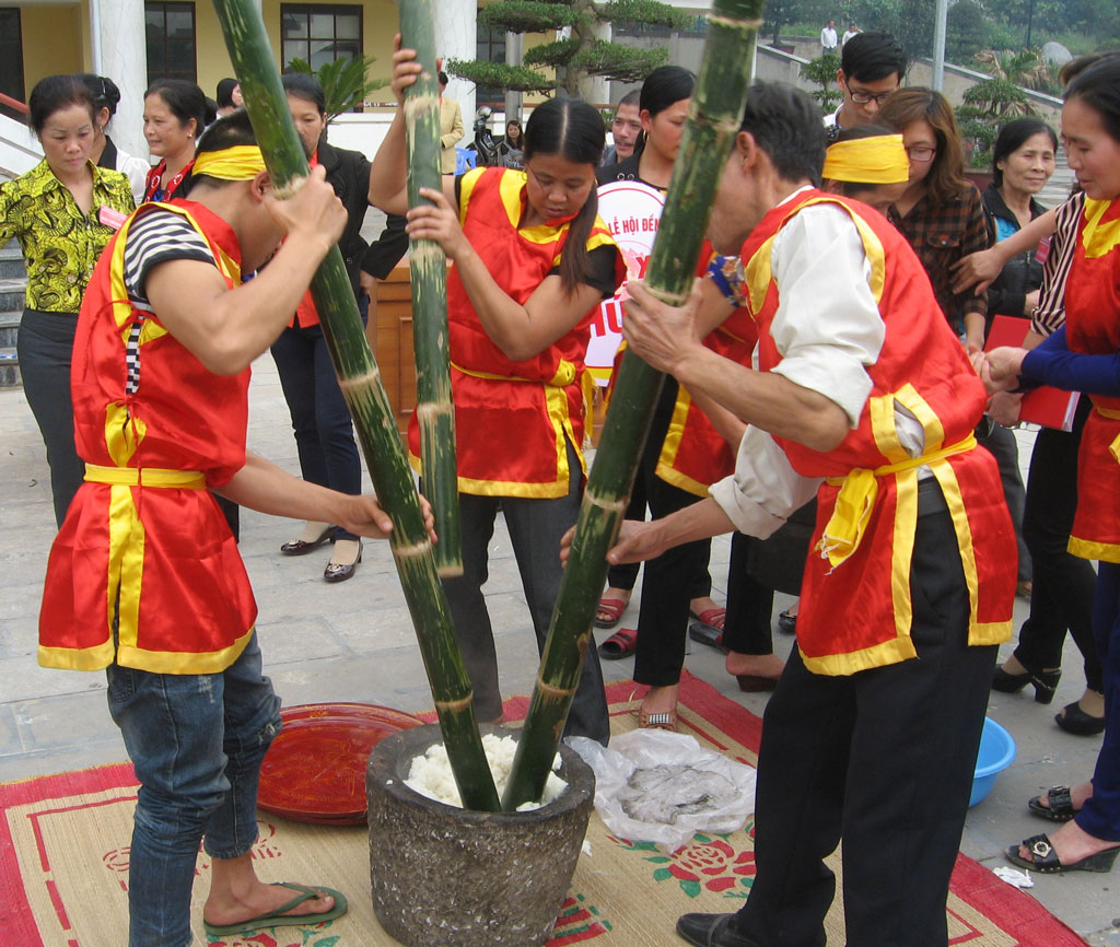 Về với cội nguồn dân tộc