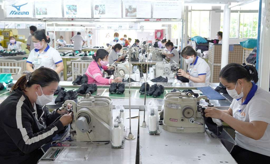 Chăm lo, tạo điều kiện phát huy vai trò của công nhân, lao động