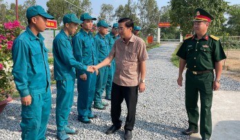 Lãnh đạo huyện Tân Hưng kiểm tra các Chốt Dân quân thường trực biên giới
