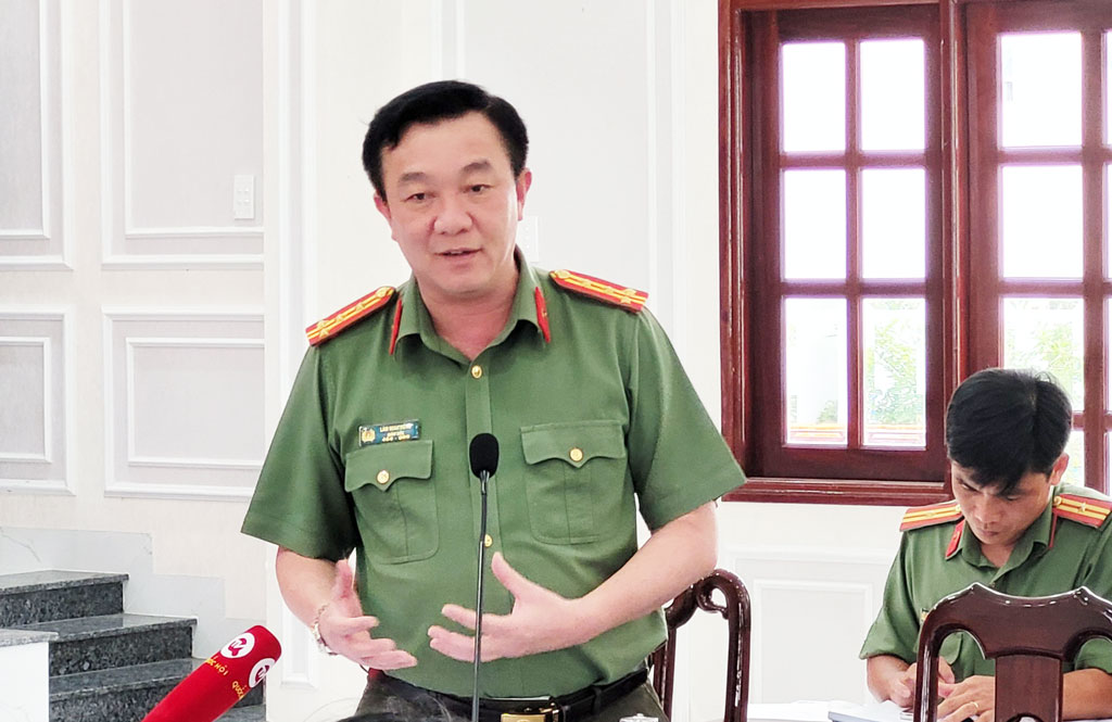 Đoàn đại biểu Quốc hội tỉnh lấy ý kiến về các dự án Luật liên quan ngành Công an