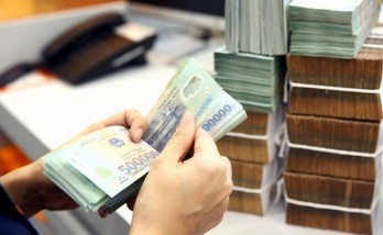 Base salary for civil servants, public employees rises to 1.8 million VND from July 1