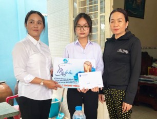 Phụ nữ Cần Giuộc học tập và làm theo gương Bác