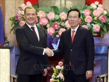 President welcomes United Russia Party Chairman’s visit