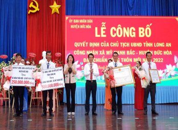Mỹ Hạnh Bắc đón nhận danh hiệu xã đạt chuẩn nông thôn mới năm 2022