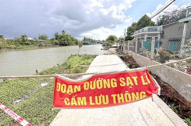 Can Tho city faces serious erosion along rivers