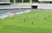 Pha ‘ghi bàn’ đáng quên bậc nhất lịch sử bóng đá