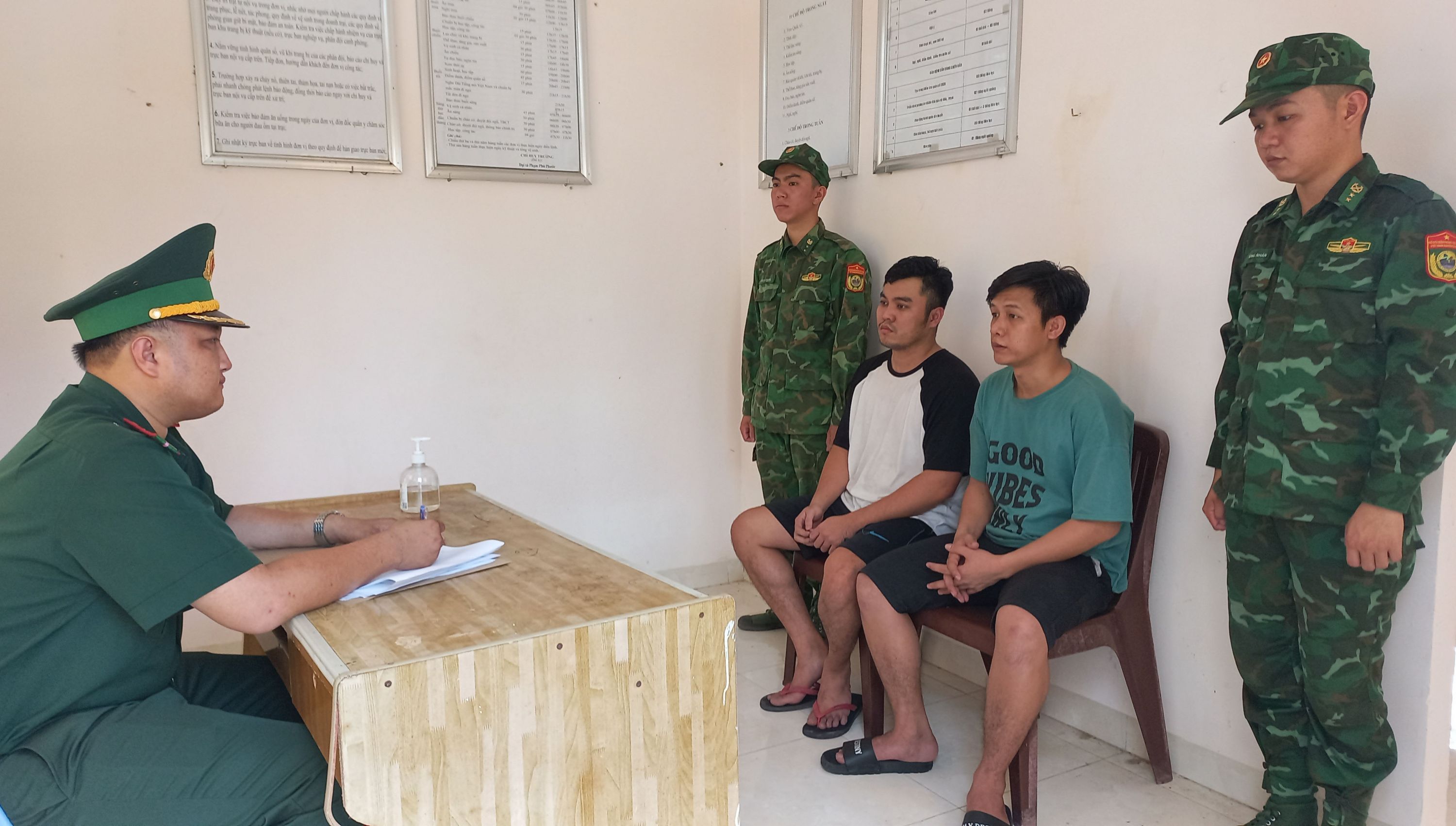 Tăng cường phòng, chống xuất, nhập cảnh trái phép, tội phạm mua, bán người (Bài 2)