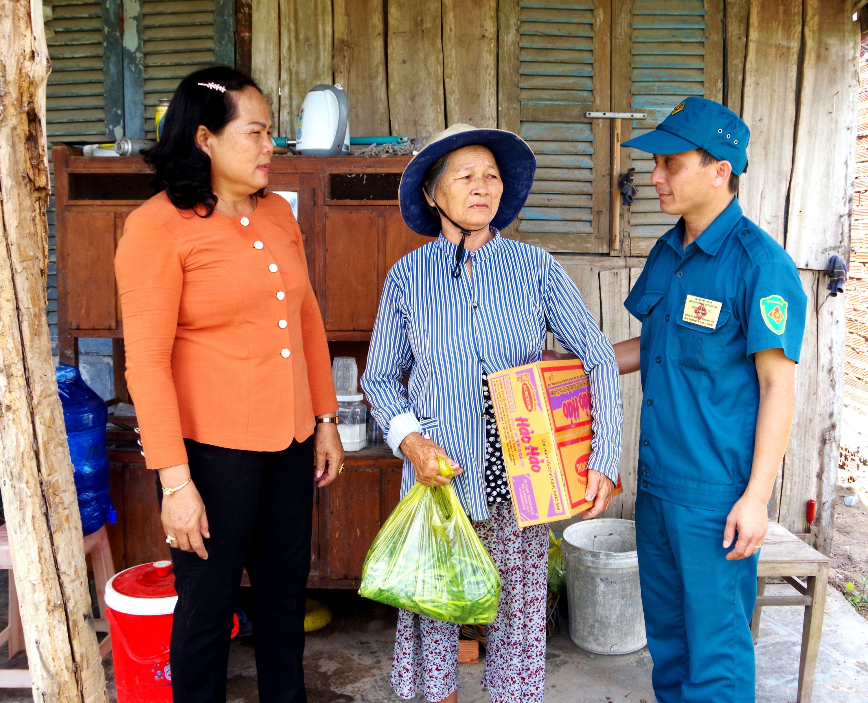 Bám địa bàn, gần dân