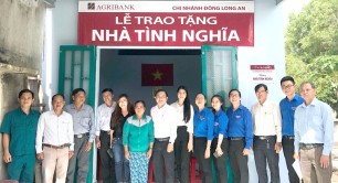 Việc học tập và làm theo gương Bác đi vào nền nếp