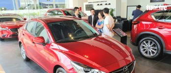 Chính phủ chỉ đạo giảm tiếp 50% lệ phí trước bạ đối với ô tô trong nước