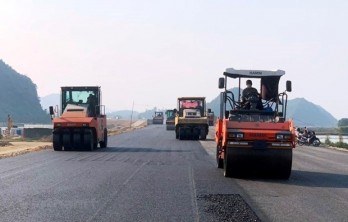 Transport minister clears up infrastructure, vehicle registration questions