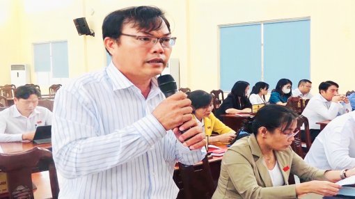 HĐND huyện Cần Giuộc tổ chức Phiên chất vấn và trả lời chất vấn HĐND huyện Cần Giuộc tổ chức Phiên chất vấn và trả lời chất vấn