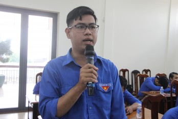 Chủ tịch UBND huyện Châu Thành đối thoại với thanh niên