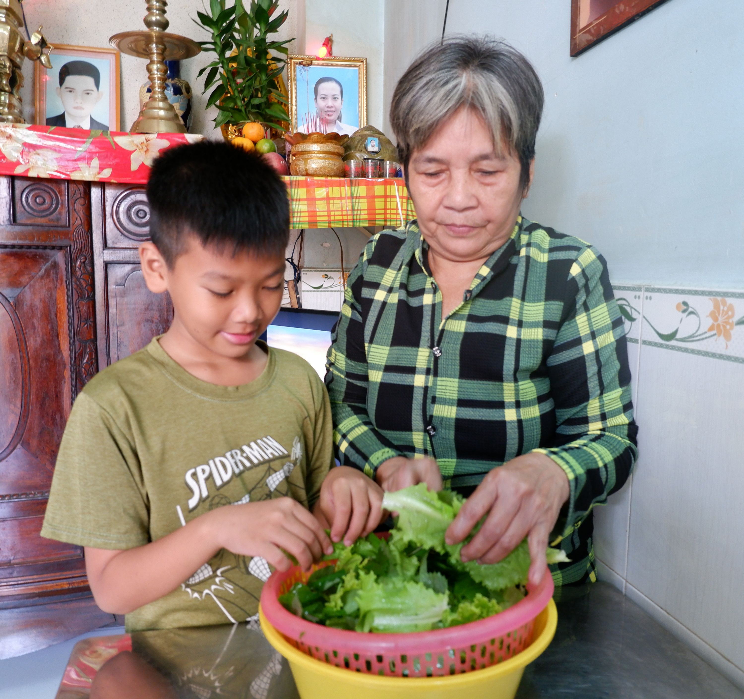 Cuộc sống mới của trẻ em mồ côi do Covid-19