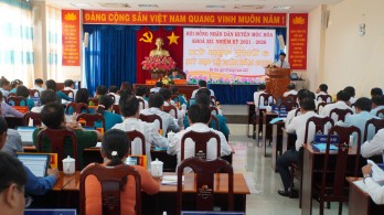 HĐND huyện Mộc Hóa thông qua 10 nghị quyết quan trọng