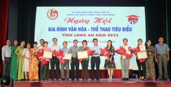 Bảo vệ trẻ em tránh nguy cơ xâm hại từ không gian mạng